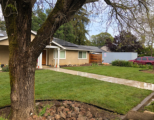 New grass and metal edging installation in Nap, CA